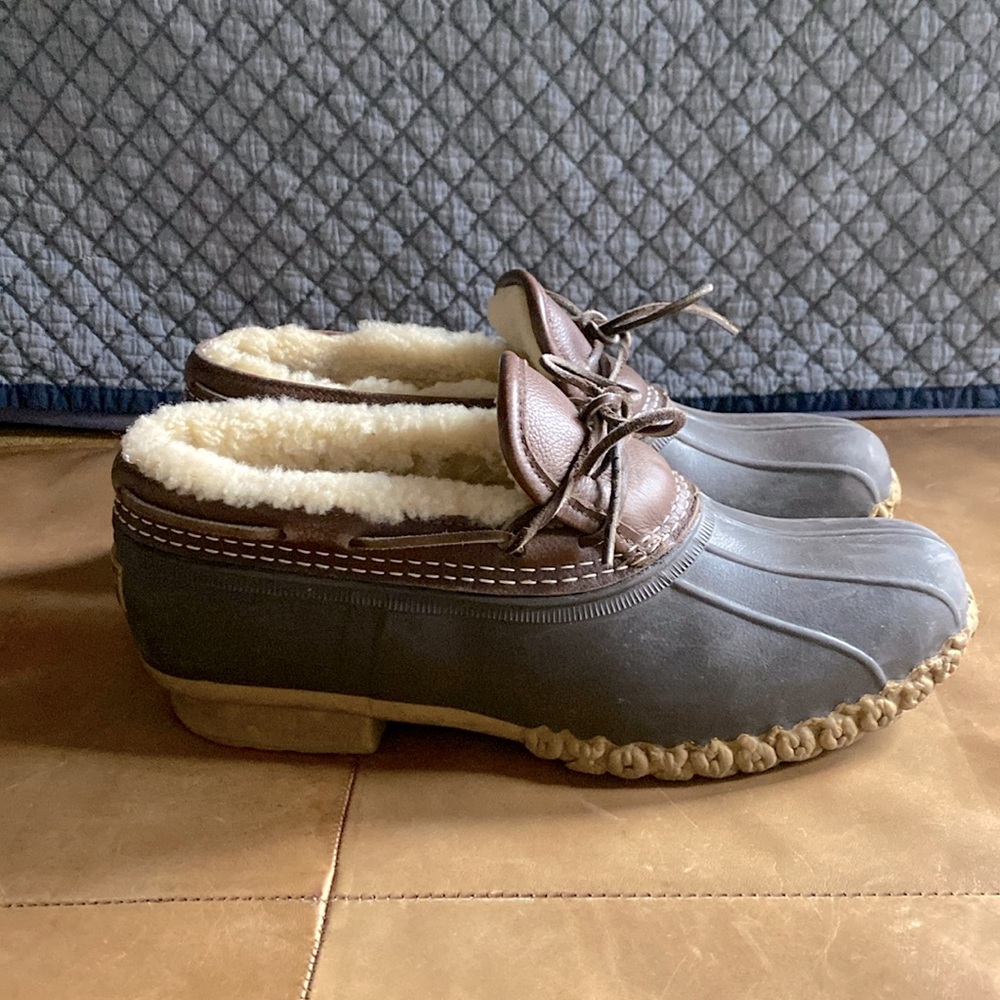 LL Bean Men's Sherpa Lined Duck Boot Low Shearling lined men’s 9